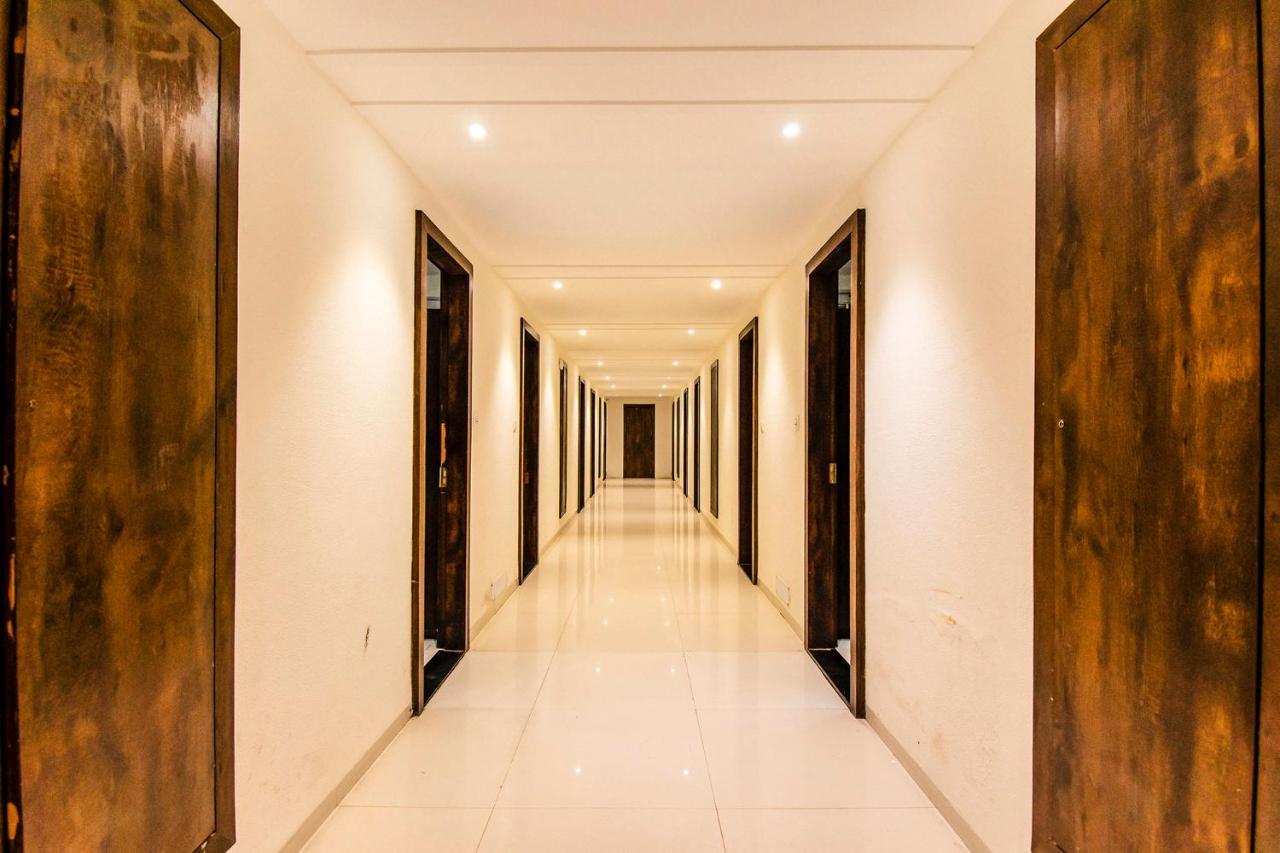 Fabhotel Amrit Greens Indore Airport Eksteriør bilde